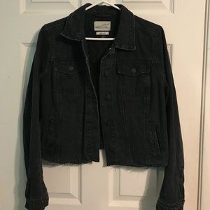 Black Raw Hem Cropped Denim Jacket